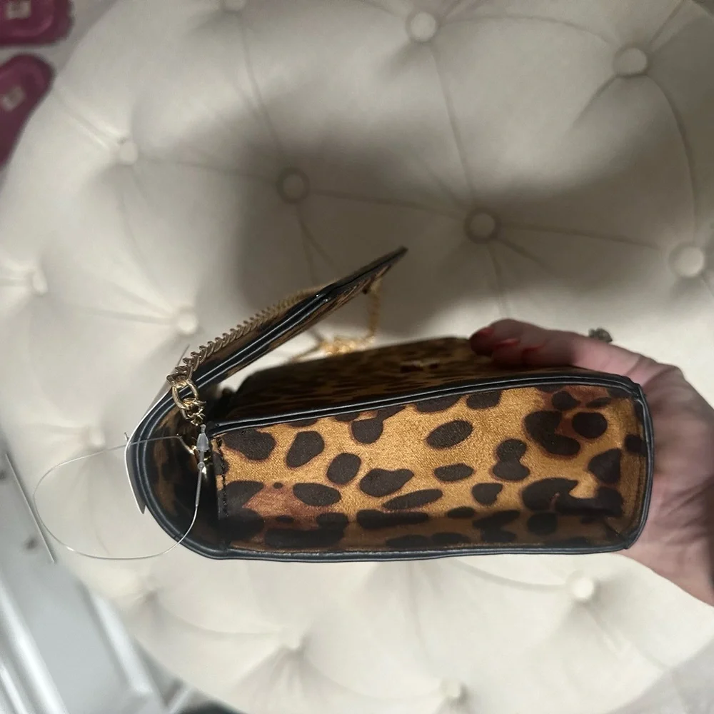 Leopard Print Chain Shoulder Bag
